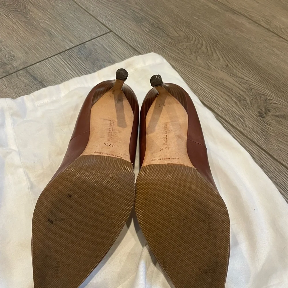 Manolo Blahnik Chocolate Brown Pointed-Toe Leather Pumps - Picture 9 of 12